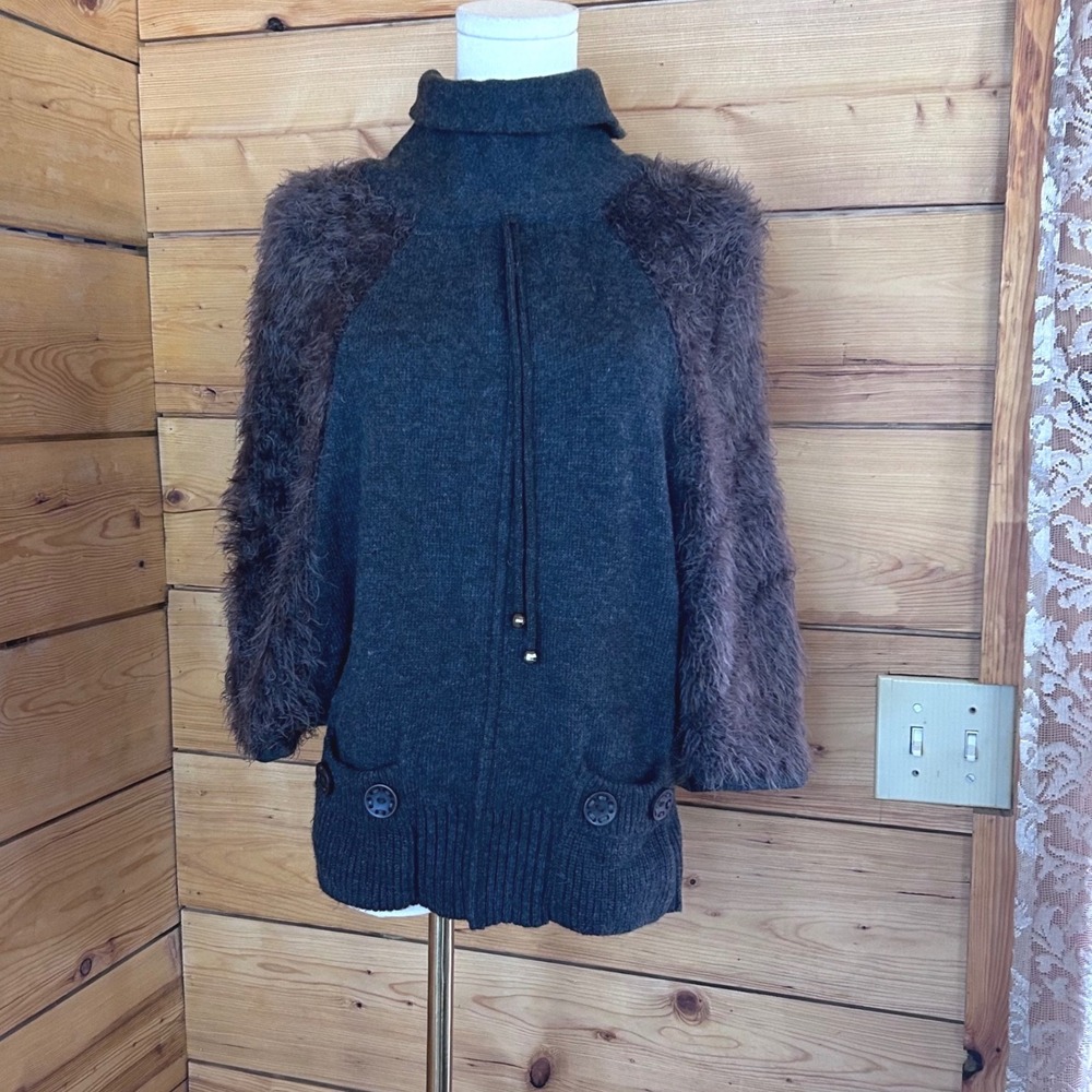 Vintage Wool Turtleneck Poncho Women Large Charcoal Gray Shaggy Sleeve MCM